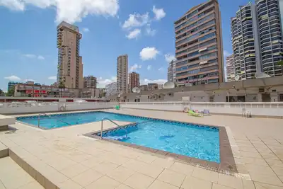 Image de Appartement 'Serisol Holidays' avec vue sur la mer, piscine partagée et climatisation
