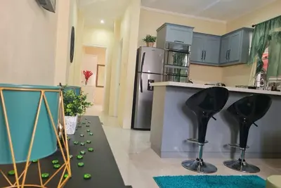 Image de Condo in Gros Islet 10 mins drive to beach