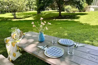 Image de Beautiful Riverside w/ Sunroom, Fp, Walk to Town!