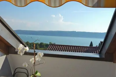 Image de Gemütliche 65 m² Dg- Fewo mit Einmaligem See-und Bergblick in Sipplingen