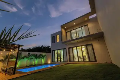 Charming 3-bedroom villa in welcoming Grand Baie with WiFi, Ac