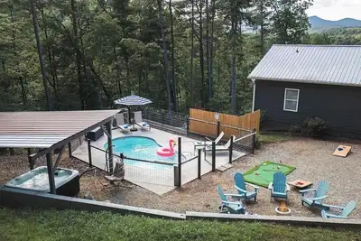 Image de Hot tub - King Beds - Mini Golf - Games - Private Pool - BBQGrill - Pet Friendly