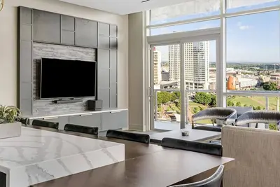 Image de 2br Presidential Unit Atlanta's Heart, Park View