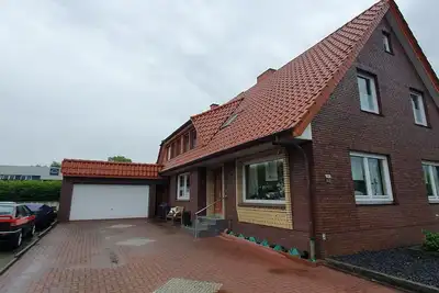 Image de Große neu Renovierte Ferienwohnung für Max. 5 Personen in Zentrumnähe