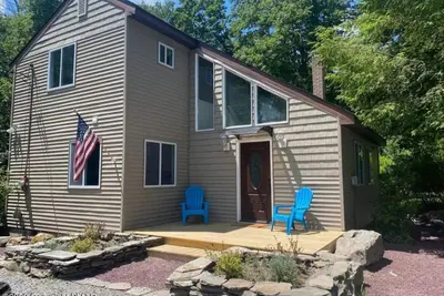 Image de Charming 2bedroom, 1 loft house with Ac units and WiFi in Tobyhanna