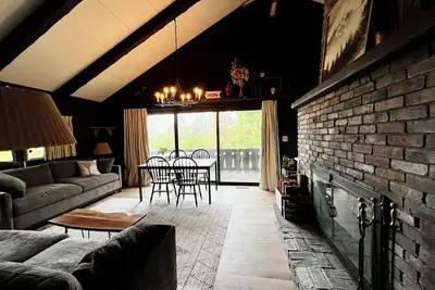 Image de Recently Updated 4 Season Chalet at Cannon Mountain