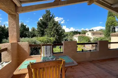 Image de Au coeur des Alpilles - Appartement avec piscine dans propriété privée au calme