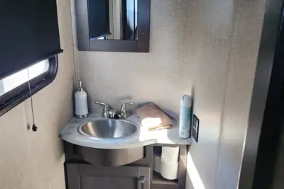 Image de Charming 2-bedroom Rv in Benson with fitness room, Ac, pool, club house