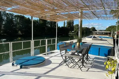 Image de Péniche conviviale et cosy