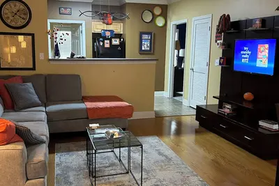 Image de Auburn First Floor Condo. Walking Distance To Jordan Hare and Auburn Arena