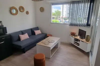 Image de Appartement rénové pour 4 personnes situé entre le Port et la Plage