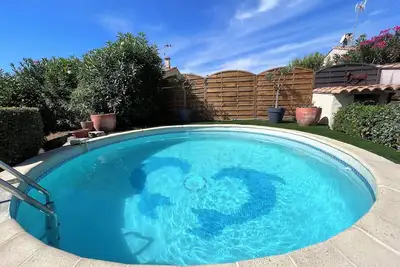 Image de Piscine Cosy, 3 chambres, 3 SdB, havre de paix à 10 mn des plages.