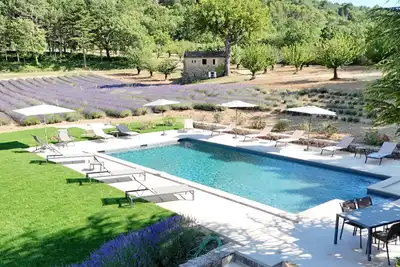 Image de Bastide de l'Esclat - Piscine - Champs de Lavandes