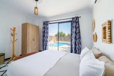 Image de Modern Loft 10 min to City Center - Private Pool