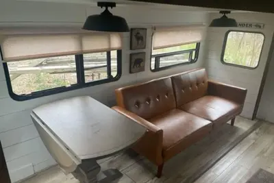 Image de Cozy 2-bedroom mobile home in awesome Hudson Valley with Amazing Nature View