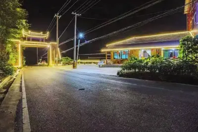 Image de StarChain · Qingxi Lake · Barbecue Pool Party Villa (Zhejiang North Grand Canyon Rafting Shop in Anji)