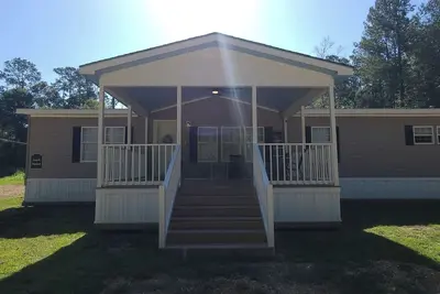 Image de Mark House with lots of space for 16 guest in quiet country setting.