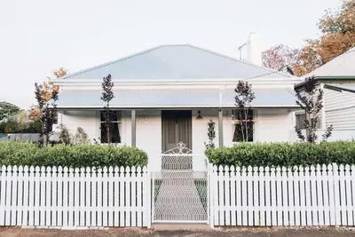 Image de The Repose - Charming cottage, beautifully restored in the heart of Dubbo.