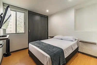 Image de Beautiful and cozy apartment, 3 bed rooms, full Kitchen, strategically located,