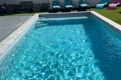 Image de location maison avec piscine climatisée