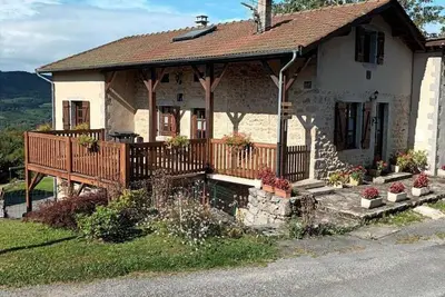 Maison de montagne avec Spa, cheminée et activités proche voisins