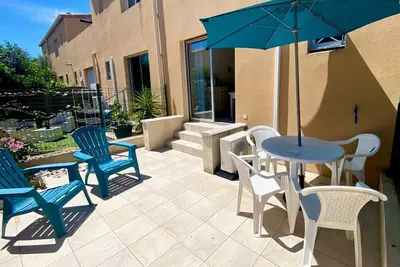 Image de Studio Coquet à Mèze : Climatisé, Près du Parc, Terrasse, Proche Plage et Port