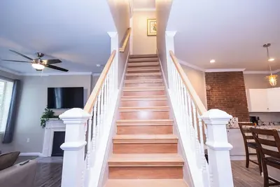 Image de Family & Friends Stay- Free Parking, Wifi, Fully Functional Kitchen