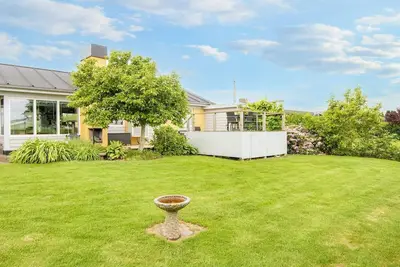 Image de Maison de vacances pour 6 a Hejls-By Traum