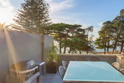 Image de Penthouse Waterfront Apt Sleep 4