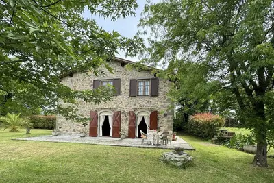 Image de Maison de Campagne à Capannori avec 2 chambres à coucher, 4 couchages