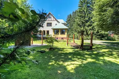 Image de Villa with an covered pool, park, and playground