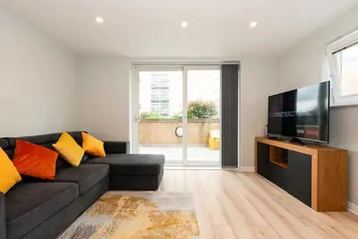 Image de Peaceful, Stylish Oasis 2 minutes from Station| Pass the Keys