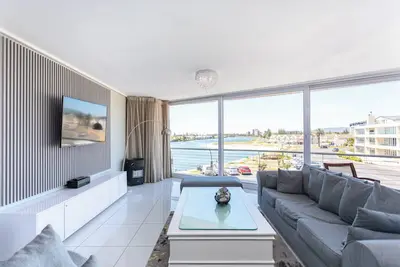 Image de Lagoon Beach 237a by Ctha