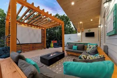 Image de Family Lake Retreat | Hot Tub & Outdoor Fun