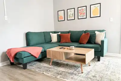 Image de Chic 2-Bedroom Retreat With 2 Tv’s