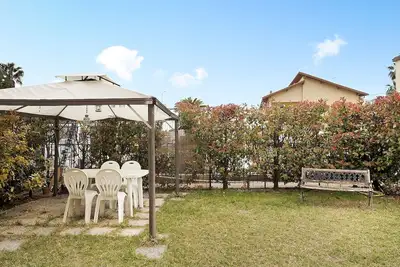Image de B179 - Apartment with garden and private parking space