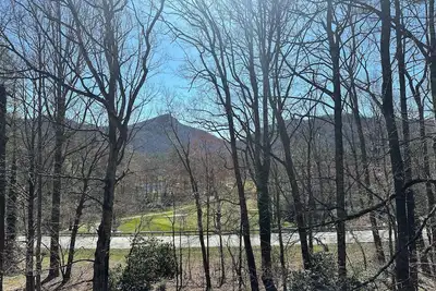 Image de The Dogwood condo is located in the heart of Sapphire Valley with WiFi, Ac