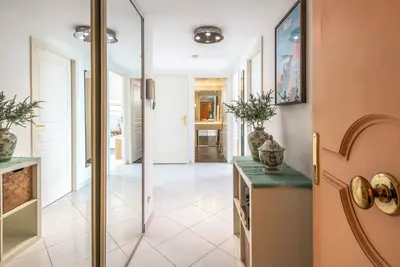 Image de Modern Beachfront family apartment with pool - Antibes