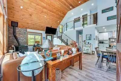 Image de Near Hiking Trails & Ski Resorts: Killington Home!
