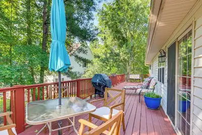 Image de Lovely McCormick Home in Savannah Lakes Village