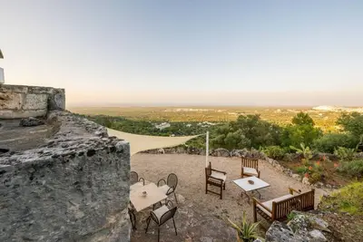 Image de La Lamia 1864 by Rentbeat