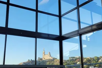 Image de Luxueux Duplex avec vue panoramique. Marseille 7\nTerrasse et Jacuzzi