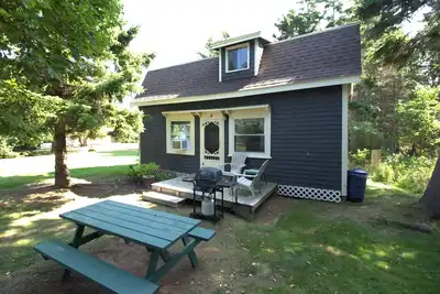 Image de Lyons Cottages - Cottage #4, 3br Walk to the Beaches of Stanhope National Park!