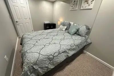 Image de New Cozy 2-bedroom basement apartment with WiFi, Ac in welcoming Piscataway