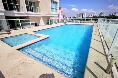 Image de 2br + office • queen bed • terrace • great location near parque Omar