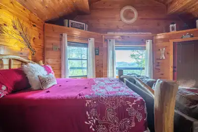 Image de Gorgeous mountain views 6 min to Pigeon Forge. Pickle Ball, Firepit