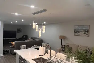 Image de Luxury 3-Bedroom, 2 story house at the border of Vaughan and Toronto