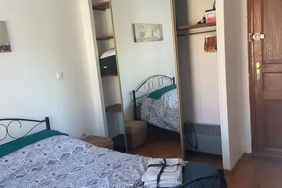 Image de Charmant t2 refait a neuf a 900 metres de Rer D