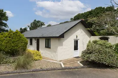 Image de The Wood Shed, a charming one-bedroom holiday home, sits nestled on the outskirts of Perranporth, a