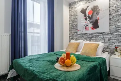 Image de Lumina bright apart near Manufaktura